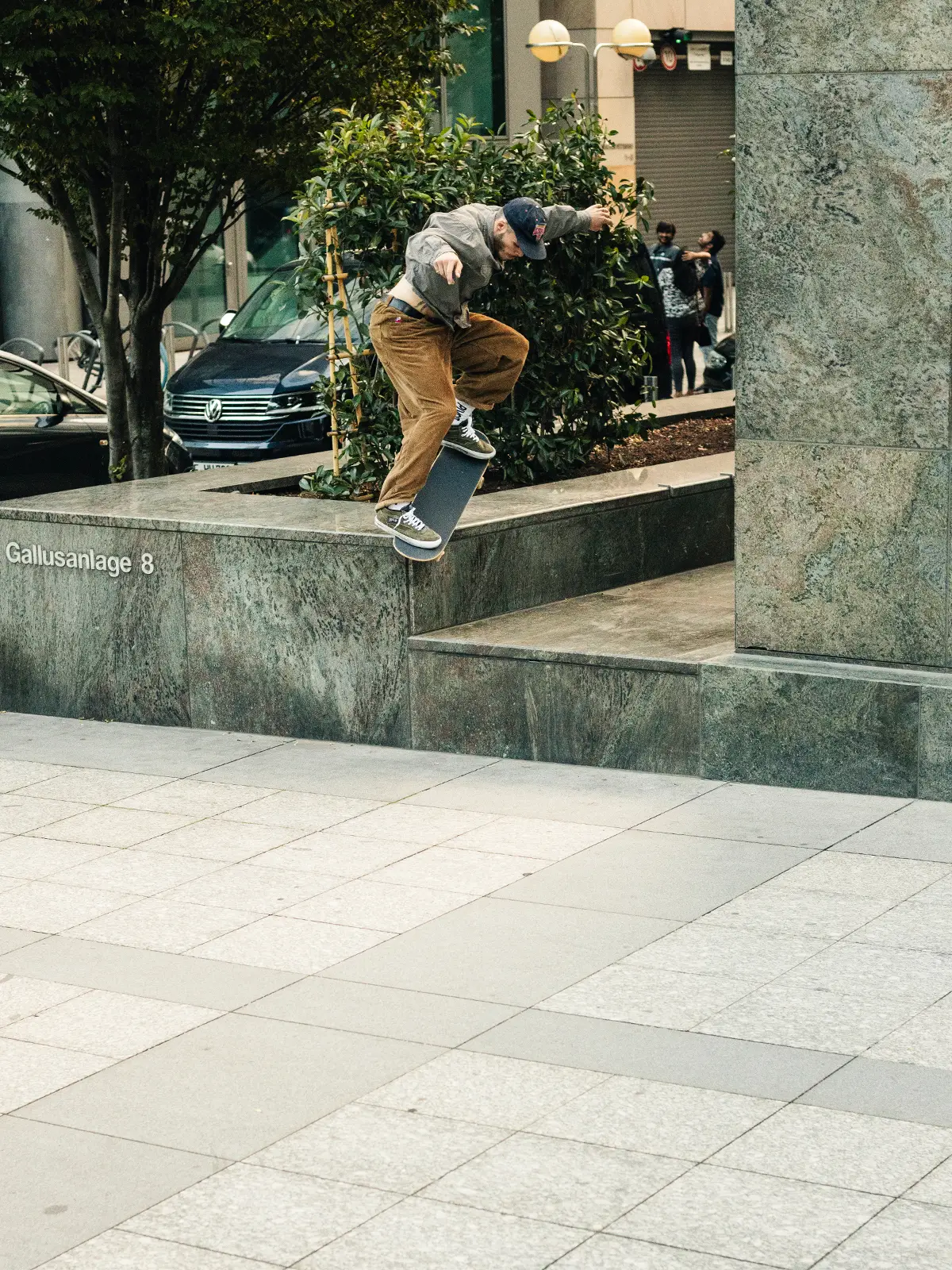 Lutz Schreier nosegrind in Frankfurt — ODD 7, huf® Germany skate video 2023 · Photo: Moritz Gasche