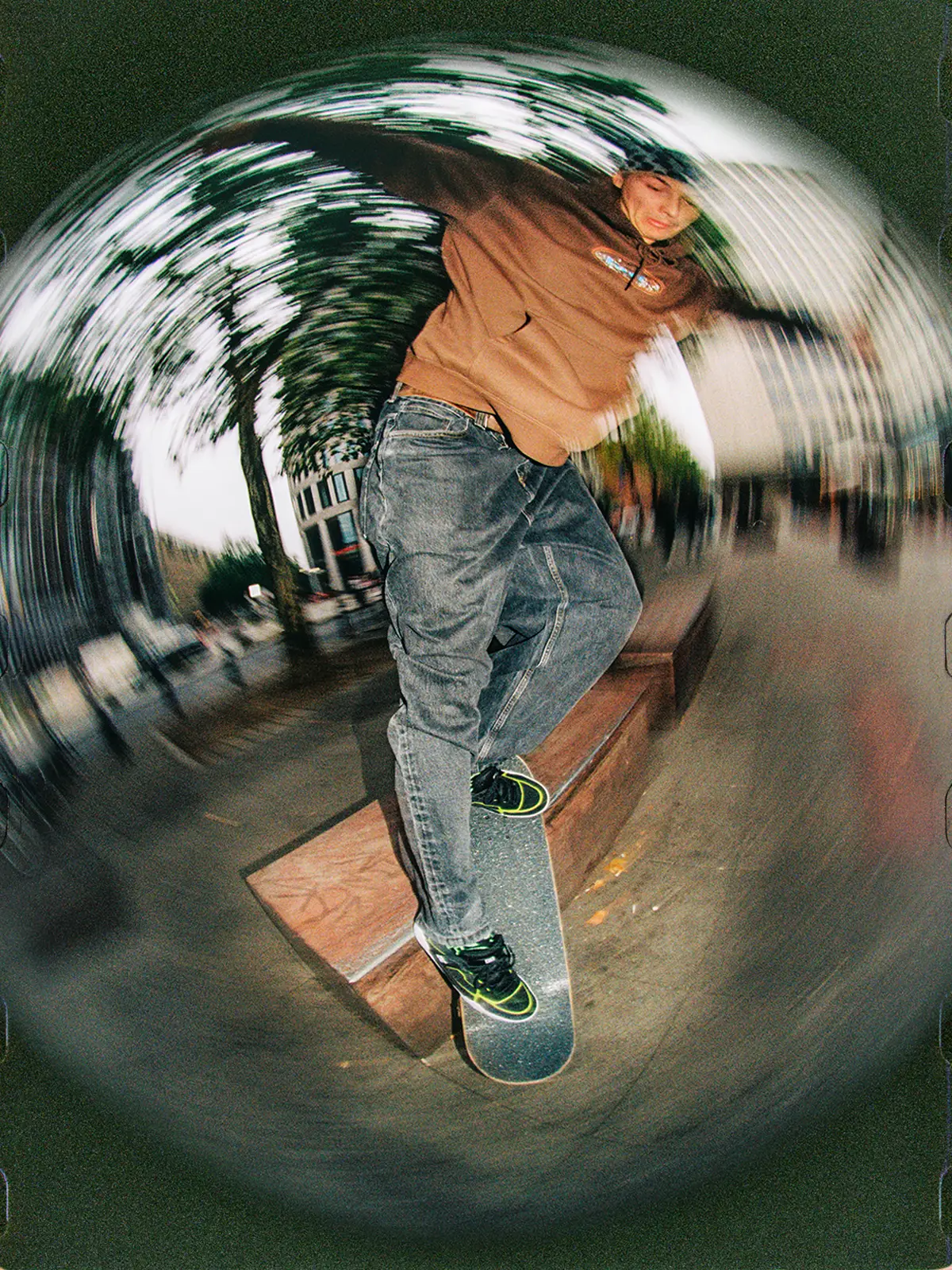 Dennis Scholz original art Leon Merschmann skate photo – huf® x Kodak Perfect HELL™, Berlin 2025